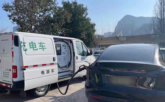 宁武汽车搭电